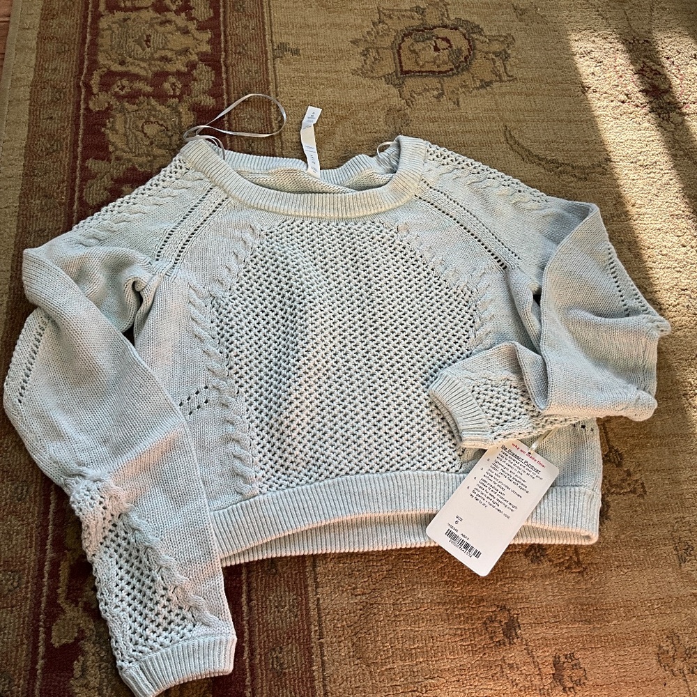 NWT vintage lululemon sweater- size 6
